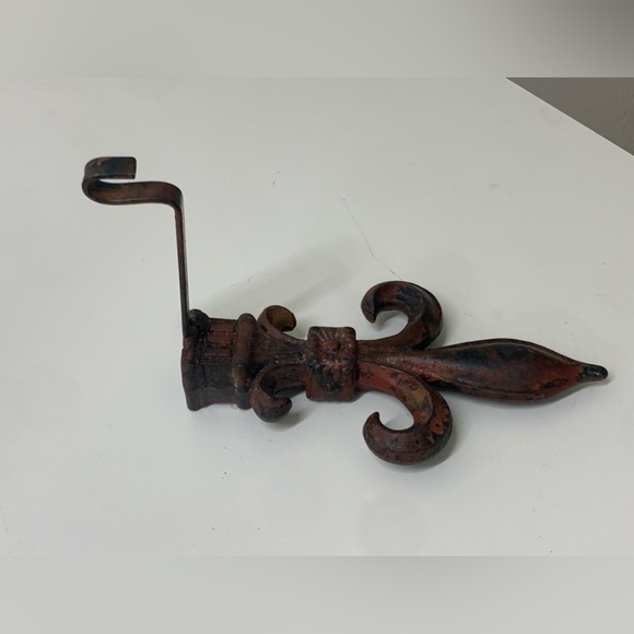 Vintage Victorian Era Cast Iron Antique Repurposed Fleur De Lis Finial Hook - Picture 10 of 14